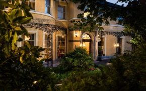 Гостиница Cork's Vienna Woods Hotel & Villas  Горк